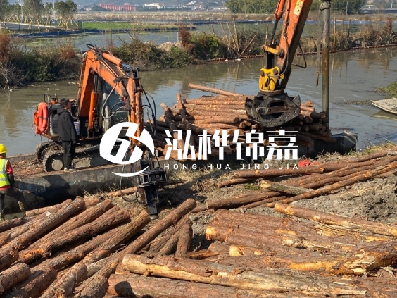 湖南松木樁批發(fā)廠家-5米松木樁批發(fā)1000根有優(yōu)惠嗎？