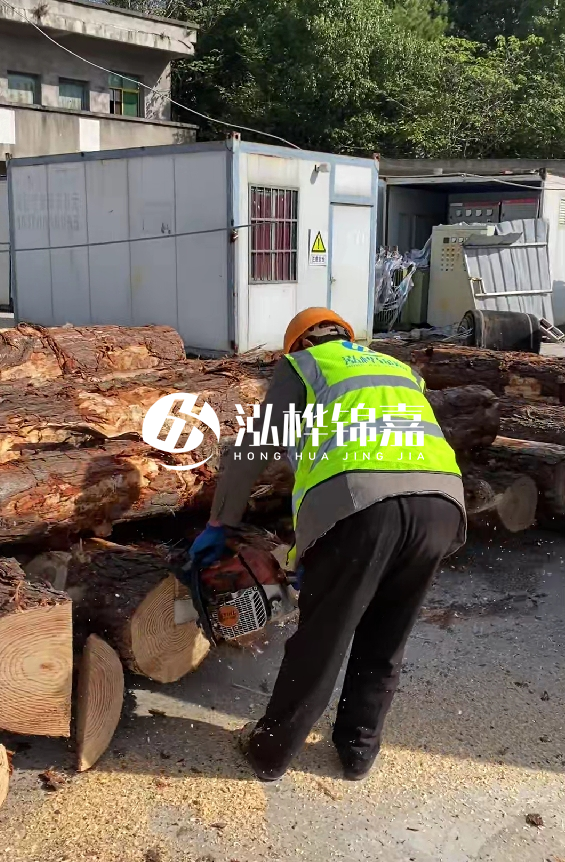 湖北有打樁木源頭工廠嗎？4米8公分松木樁多少錢一根？