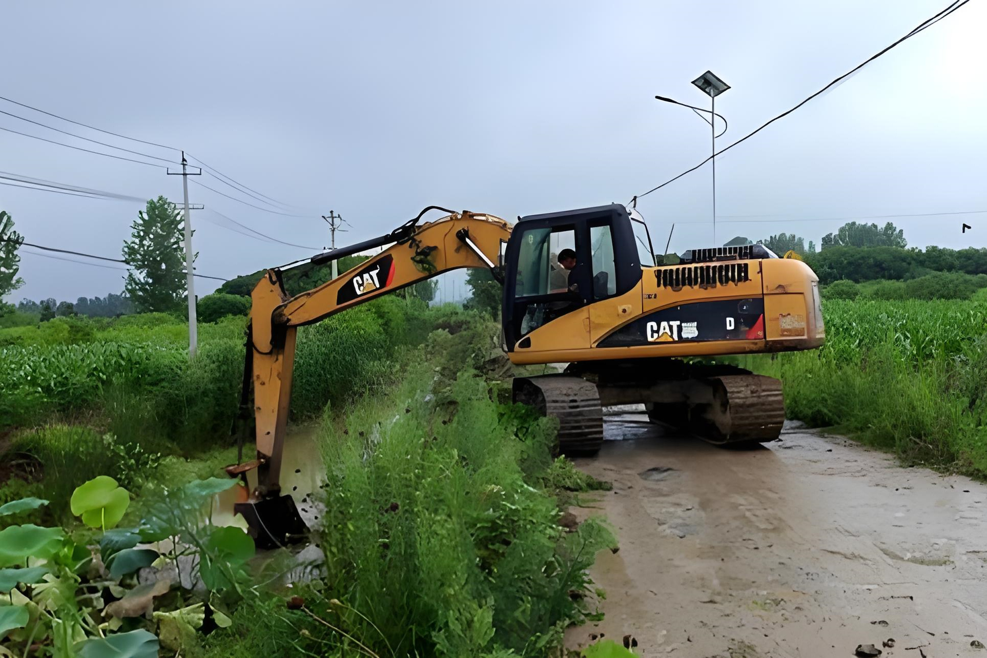 長沙水挖清淤團(tuán)隊(duì)泓樺錦嘉-沼澤地清淤費(fèi)用大概是怎樣計算的？?