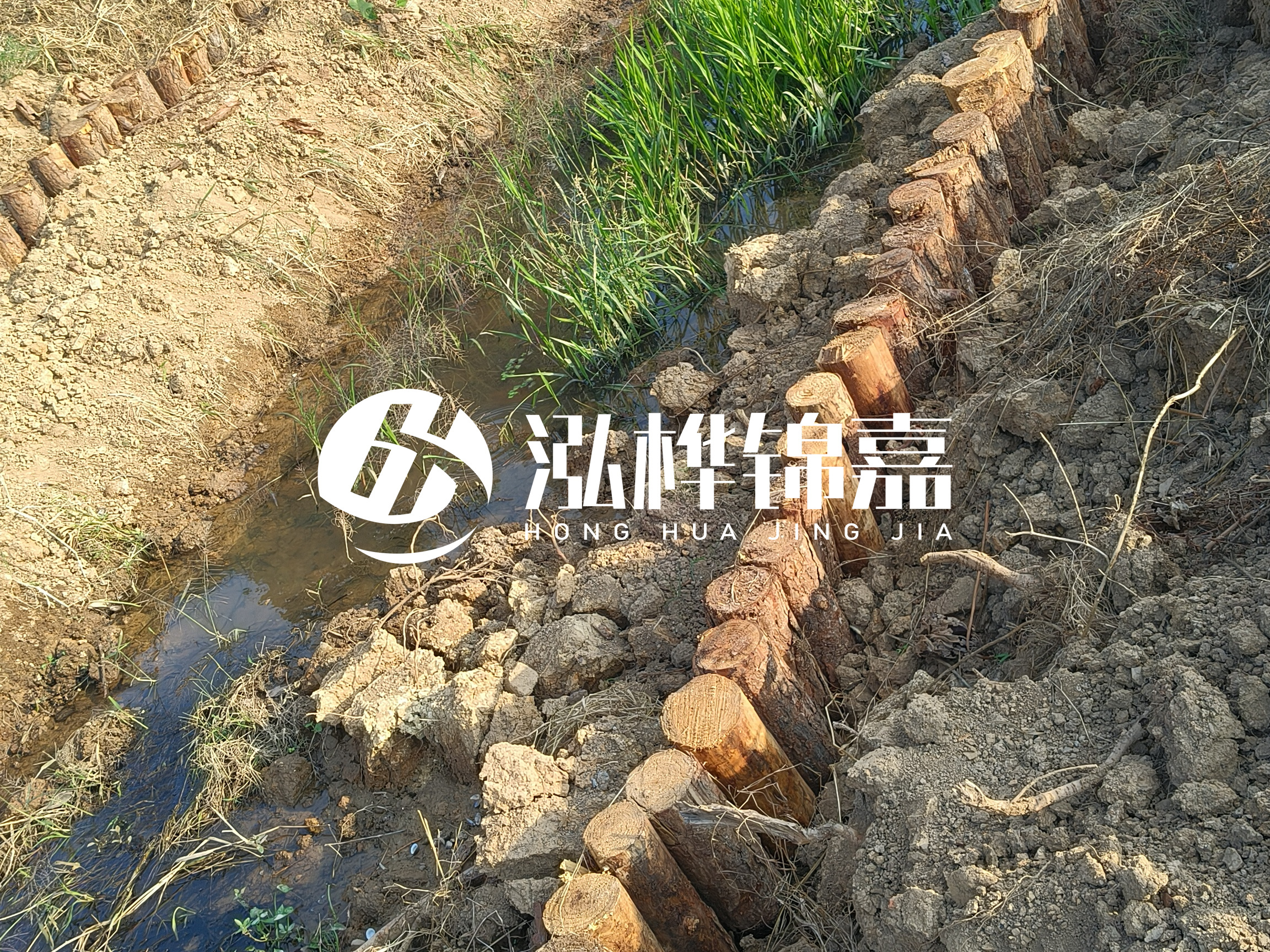 松木樁批發(fā)廠家泓樺錦嘉-樁間距指的是什么間距？