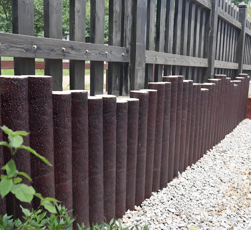 水泥樁批發(fā)廠家泓樺錦嘉-水泥仿木樁的耐久性比實(shí)木樁好嗎？