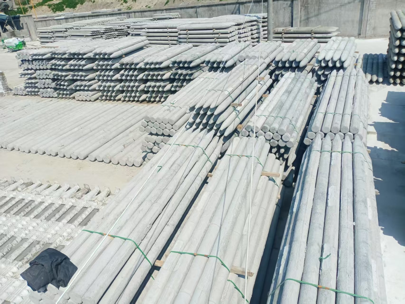 水泥樁廠家泓樺錦嘉 - 水泥樁和木樁哪個(gè)更經(jīng)濟(jì)？?