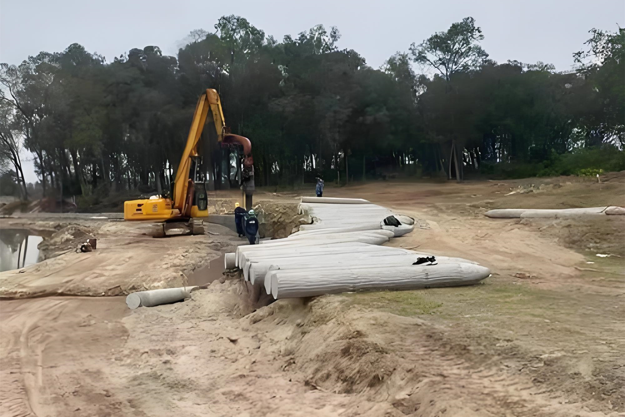 水泥仿木樁廠家泓樺錦嘉-水泥仿木樁價格是按根還是按立方計算？