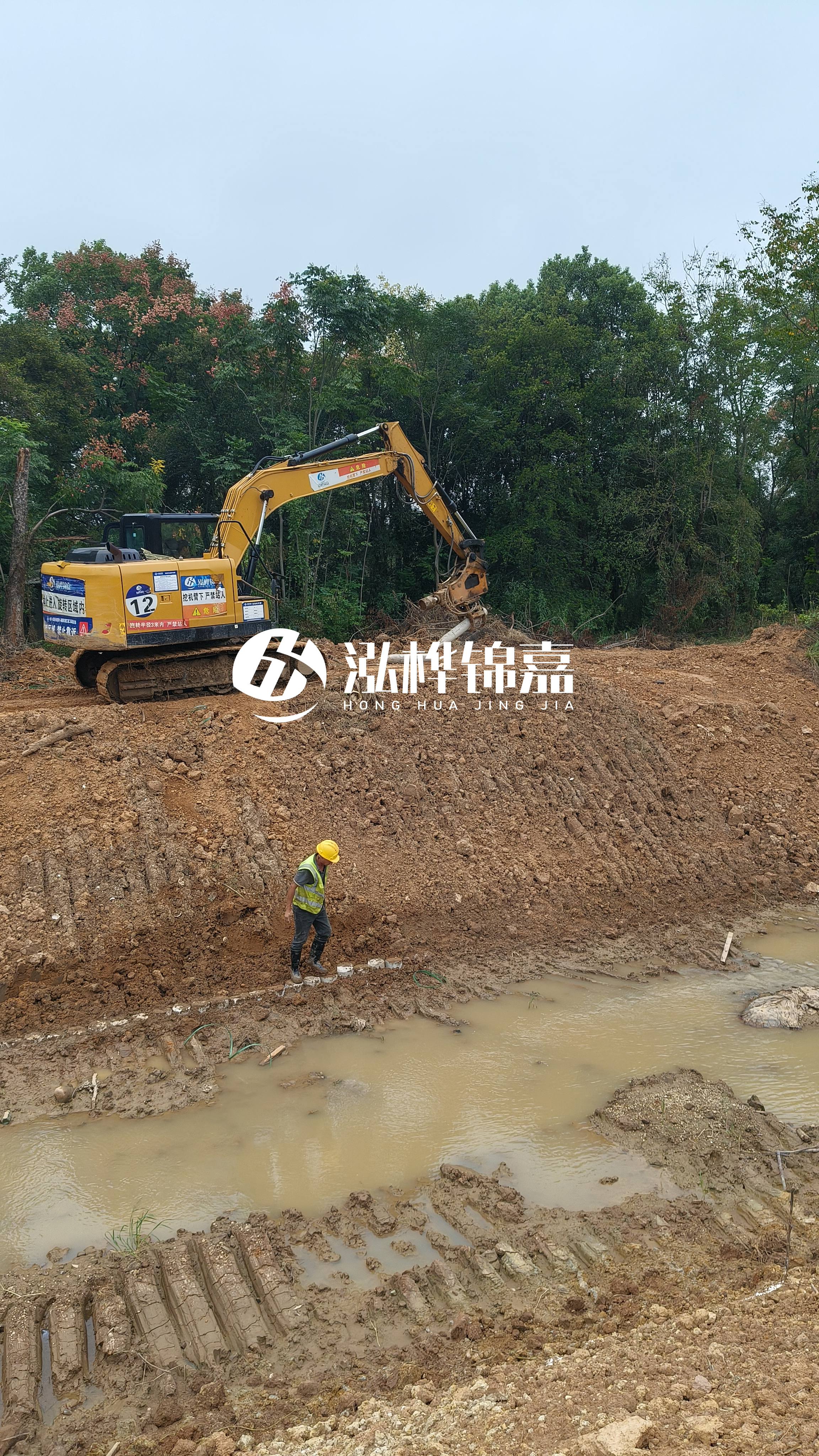 水泥仿木樁施工隊(duì)泓樺錦嘉 - 公園景觀用的水泥仿木樁一般選什么規(guī)格？